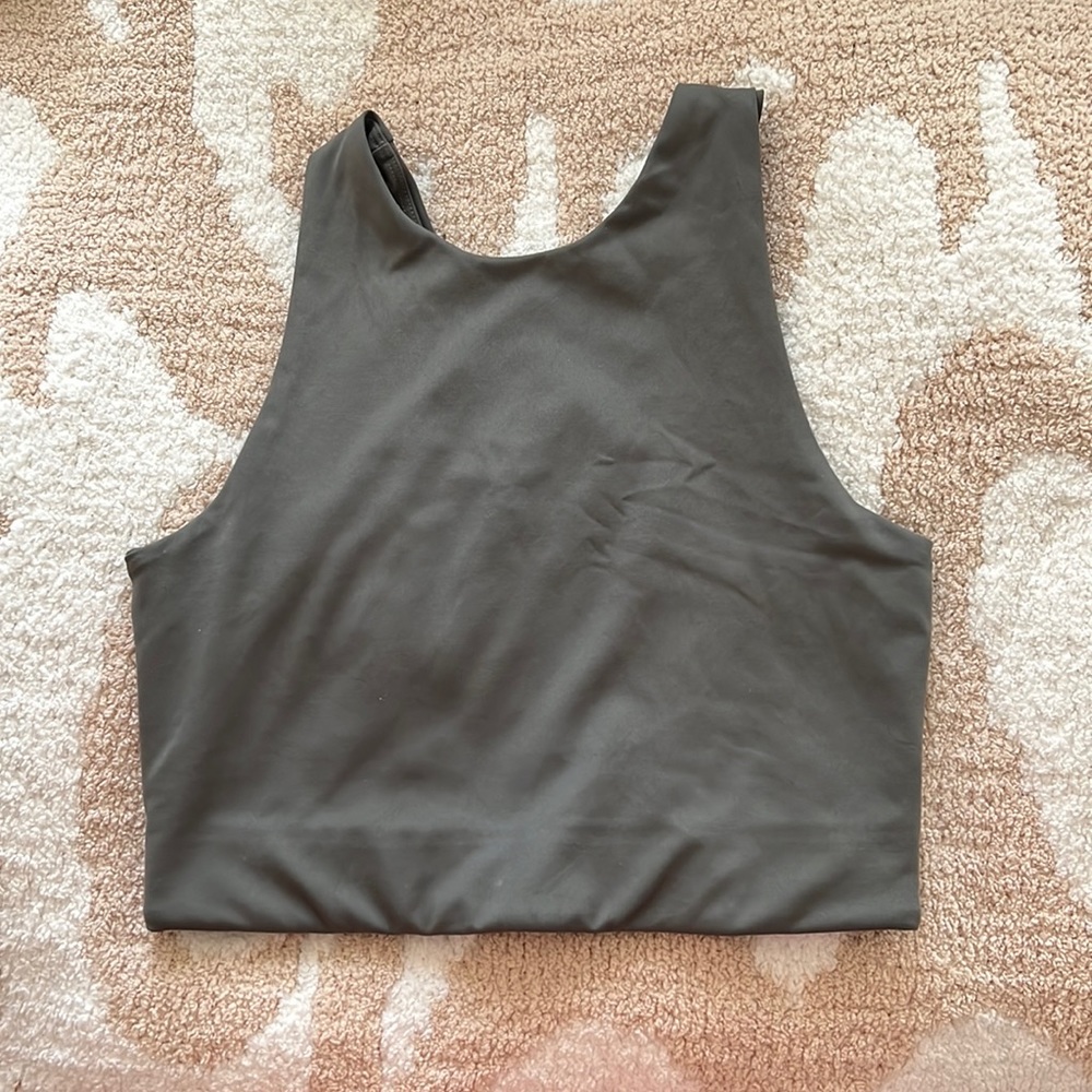 Girlfriend Collective Dylan Tank Sports Bra In Army Green